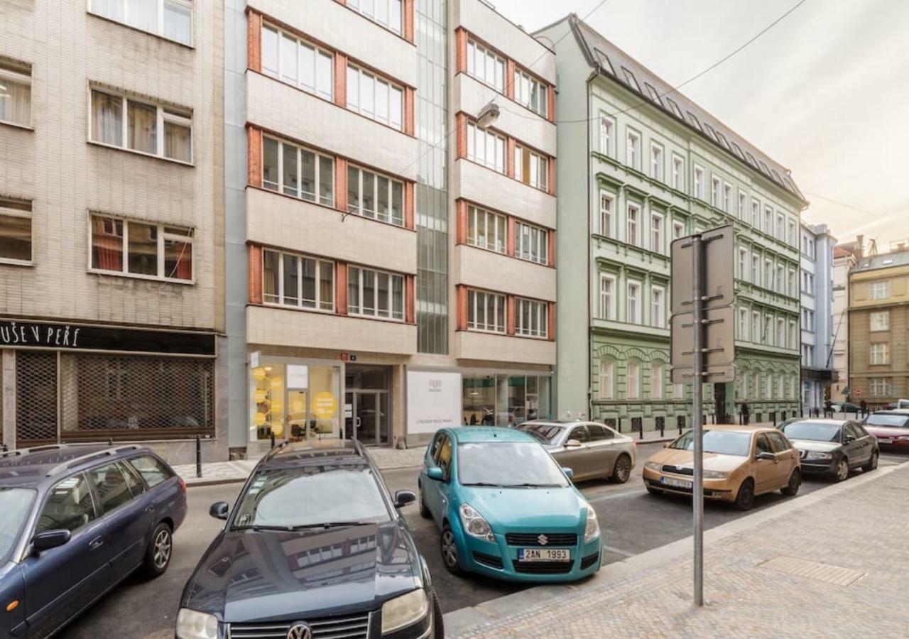 Central Prague Crown Apartments מראה חיצוני תמונה