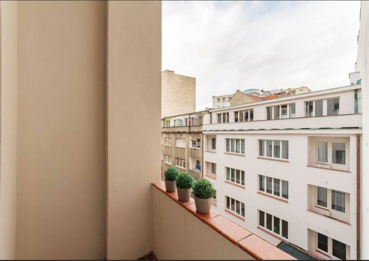 Central Prague Crown Apartments מראה חיצוני תמונה
